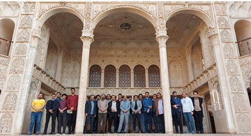 بازدید یک روزه از اماکن تاریخی شهر کاشان برگزار شد